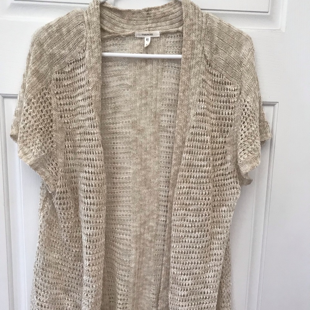 Champagne short sleeved sweater